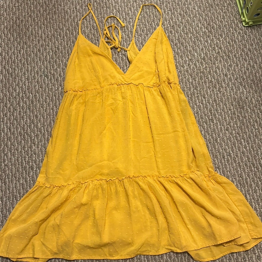 Yellow forever 21 dress size medium no stains